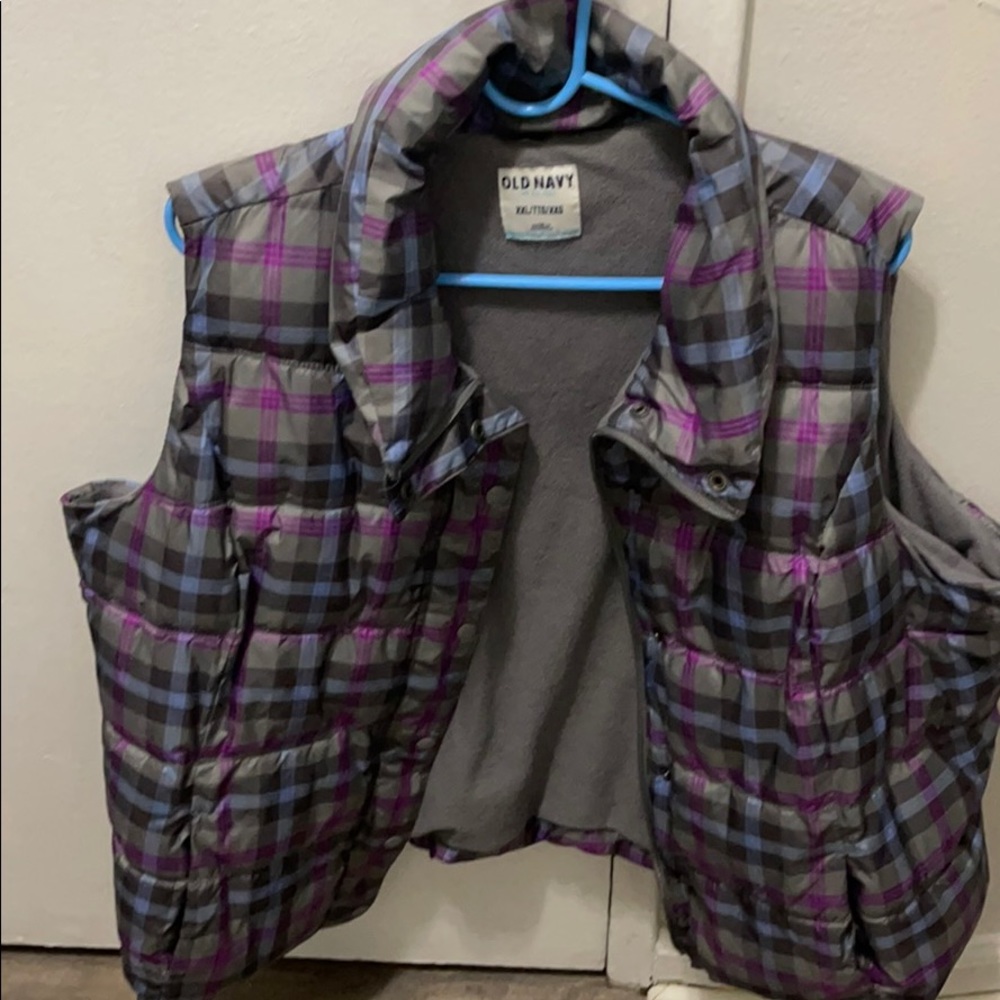 Old navy Vest. Purple and grey